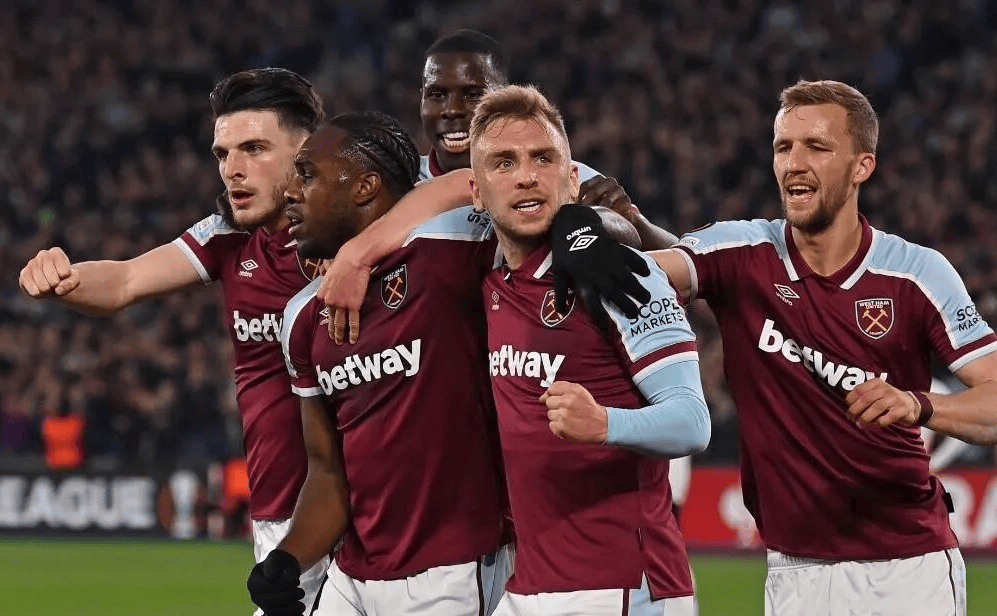 关于加时末段西汉姆战术微调：足总杯节点到来；球迷炸锅；年轻球员得到机会的信息