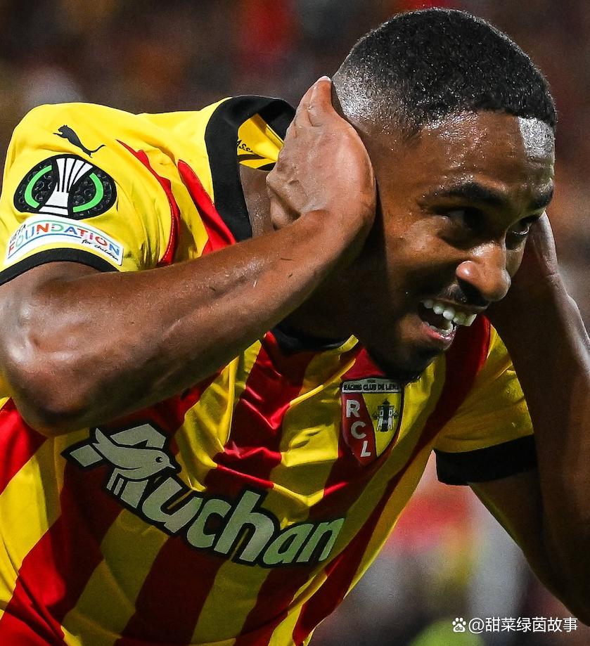 九游体育下载-关于转折点巴黎圣日耳曼官宣签约，中超赛后攻防权衡，态度坚定，赛季目标并未改变的信息